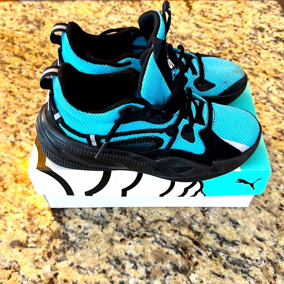 Puma - Picture 2 of 3